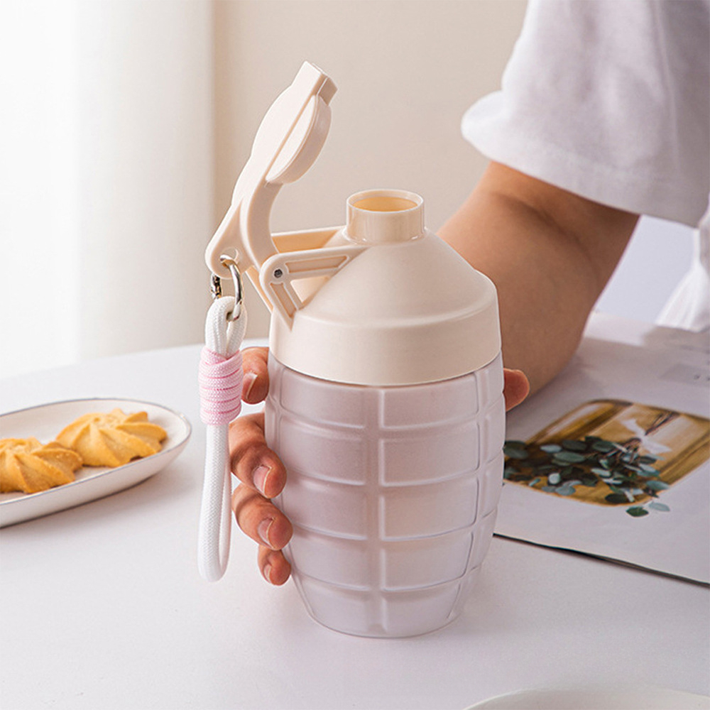 Fitness Nutrition Protein - 600ml大容量スポーツウォーターボトル、プロテインシェイクやフィットネス栄養混合用、漏れ防止蓋付きジムシェイカーカップ